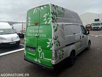 2020-nissan-nv200-1447563-46834539