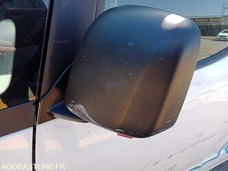 2020-nissan-nv200-1447563-46834542