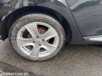 2016-renault-clio-1447564-46834565