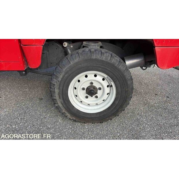 2009 Land Rover Defender-46834611