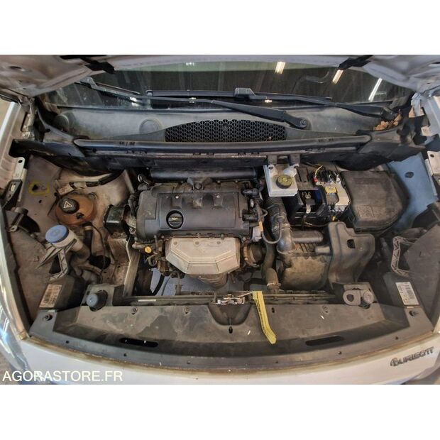 2015 Peugeot PARTNER-46834763