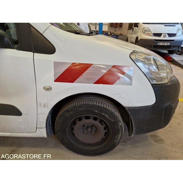 2015 Peugeot PARTNER-46834765