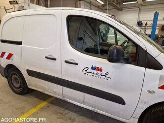 2015-peugeot-partner-1447094-46834767