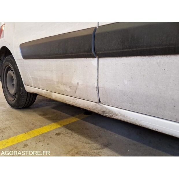 2015 Peugeot PARTNER-46834769