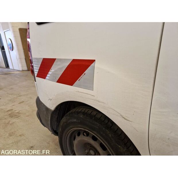 2015 Peugeot PARTNER-46834772