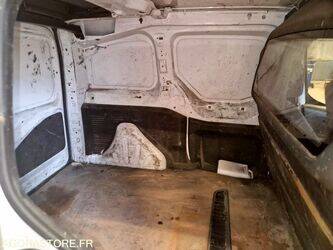 2015-peugeot-partner-1447094-46834774