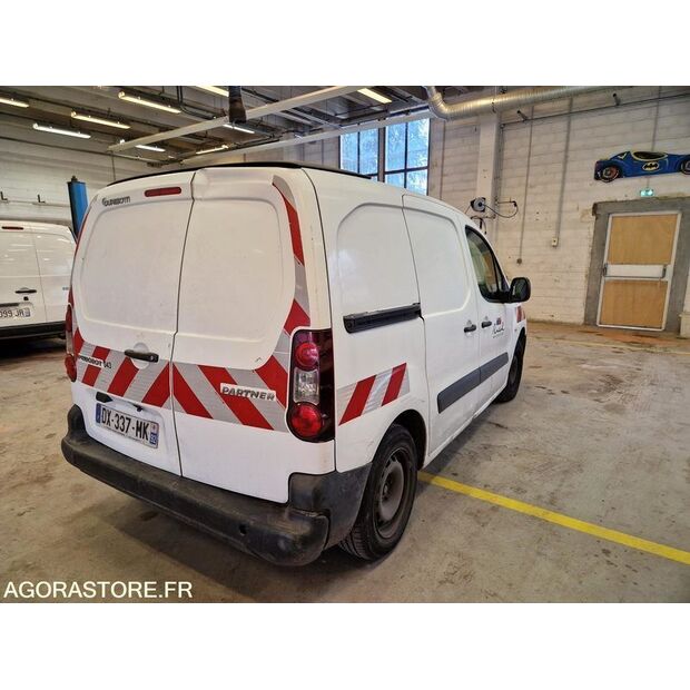 2015 Peugeot PARTNER-46834776