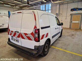 2015-peugeot-partner-1447094-46834776