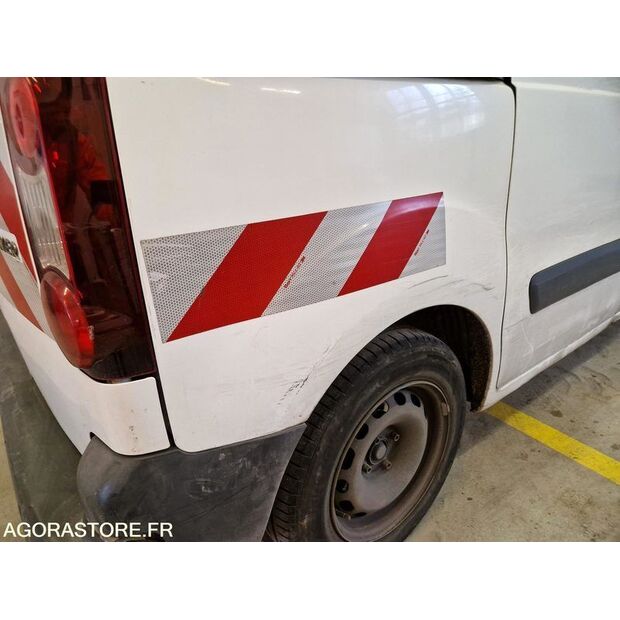 2015 Peugeot PARTNER-46834777