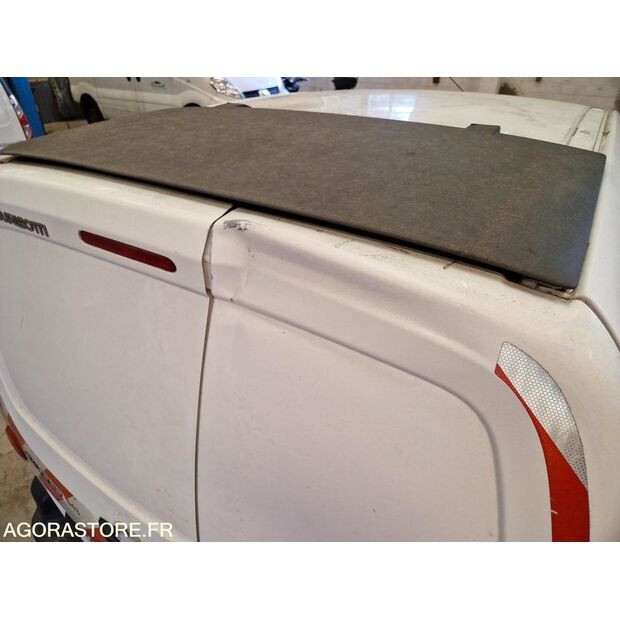 2015 Peugeot PARTNER-46834781