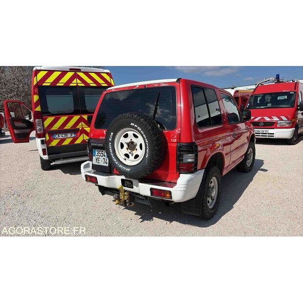 2004 MITSUBISHI Pajero-46834863