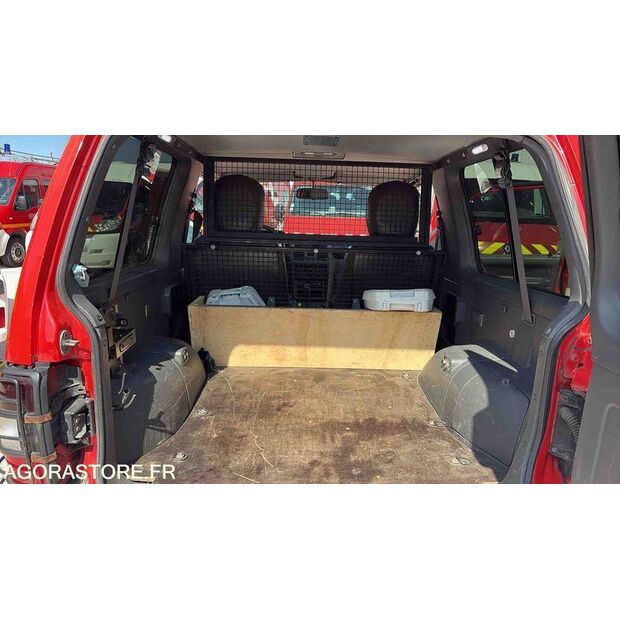 2004 MITSUBISHI Pajero-46834871