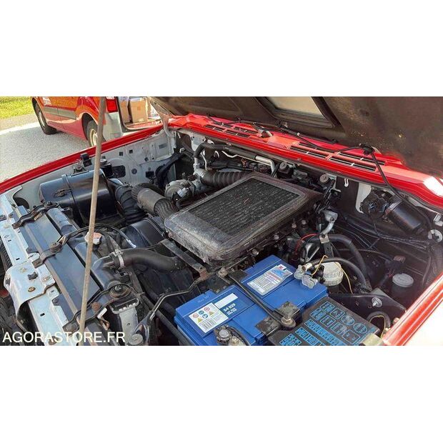 2004 MITSUBISHI Pajero-46834876