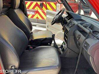 2004-mitsubishi-pajero-1447108-46834877