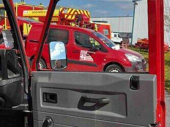 2003-land-rover-defender-1447113-46834948