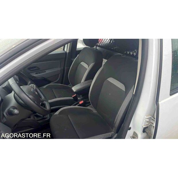 2020 Dacia DUSTER-46835067