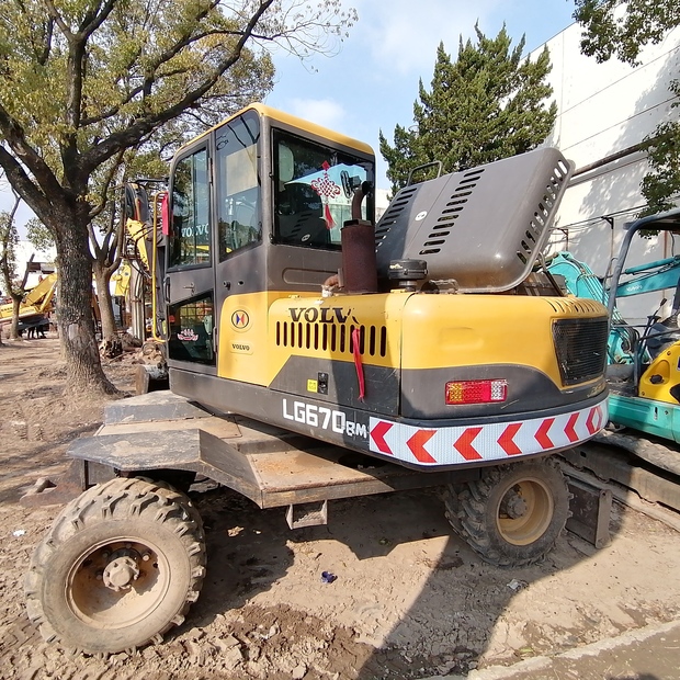 2022 SDLG LG670-46835128