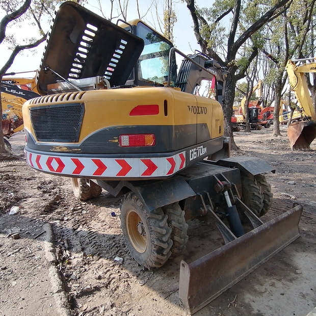 2022 SDLG LG670-46835129