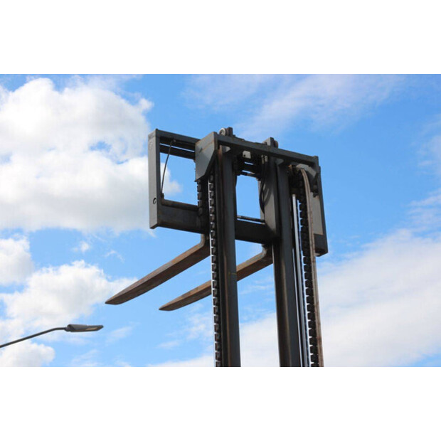 1995 ليندي H30D-46836526