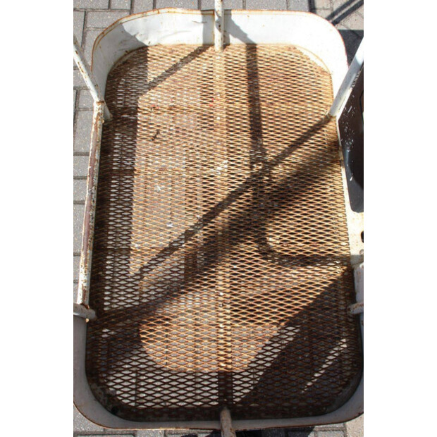 2013 مانيتو 150AETJ-46836670