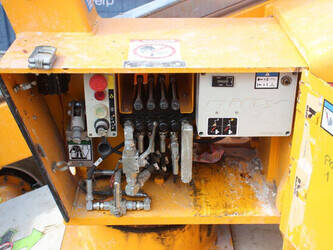 2016-nifty-hr12nde-46836711