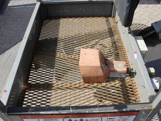 2015-nifty-hr12nde-1447636-46836722