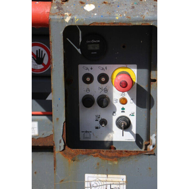 2018 SkyJack SJ6826RT-46836754