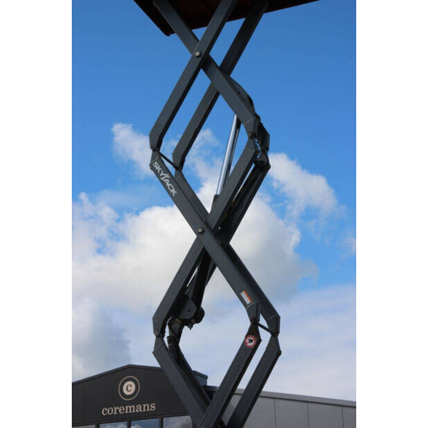 2018 SkyJack SJ6826RT-46836769