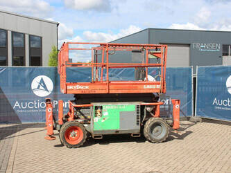 Image for MATERIAL HANDLING 2015 SkyJack SJ6832RT