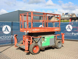 2015-skyjack-sj6832rt-1447638-46836778