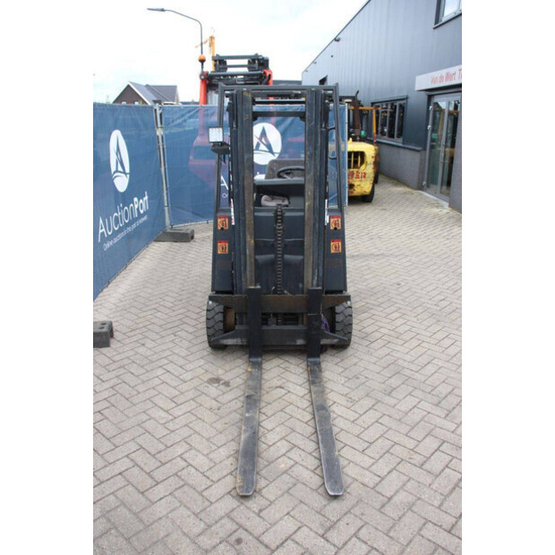 1998 ستيل R70-16T-46836830