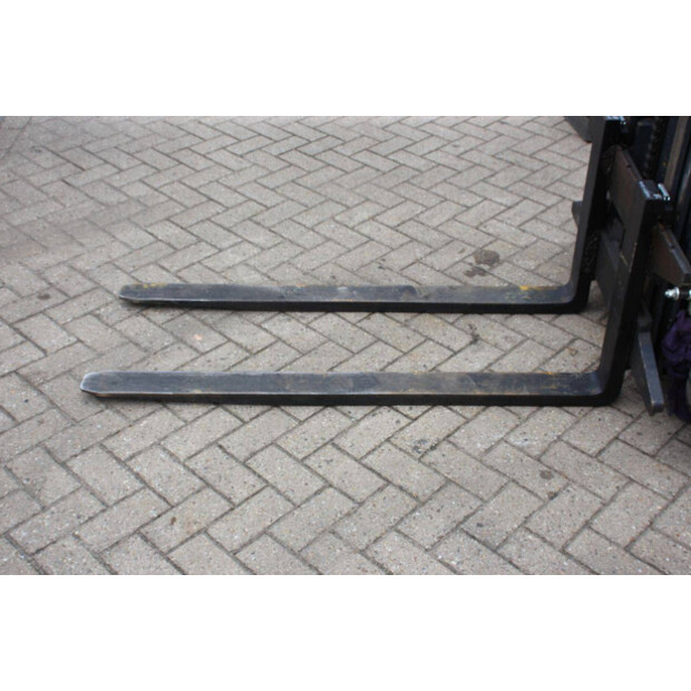 1998 ستيل R70-16T-46836834