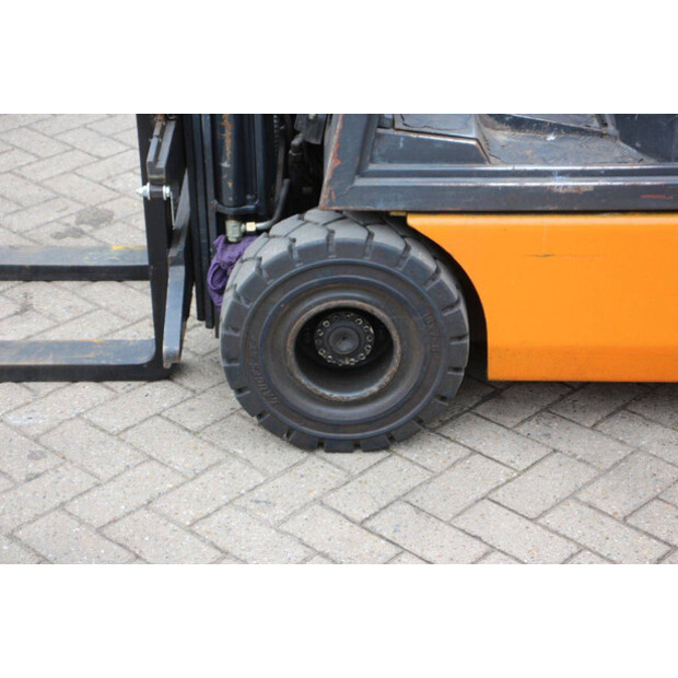 1998 ستيل R70-16T-46836835