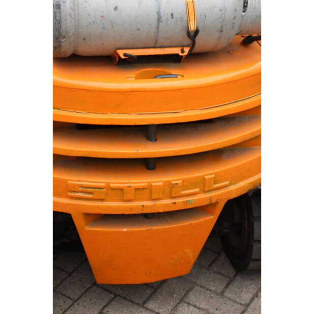 1998 ستيل R70-16T-46836839