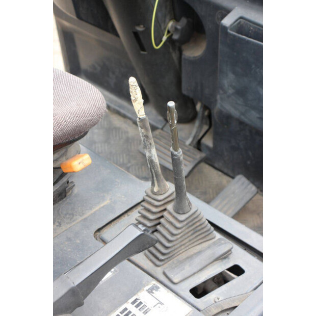 1998 ستيل R70-16T-46836845