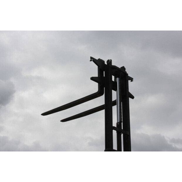 1998 ستيل R70-16T-46836853