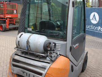 2015-still-rx70-25t-1447641-46836859