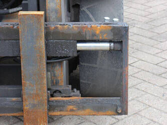 2015-still-rx70-25t-1447641-46836865