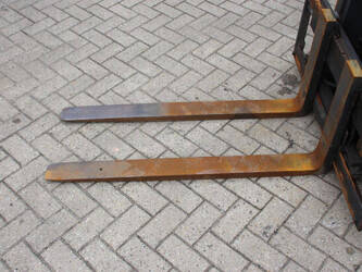 2015-still-rx70-25t-1447641-46836866