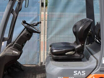 2008-toyota-02-8fgf18-1447649-46837158