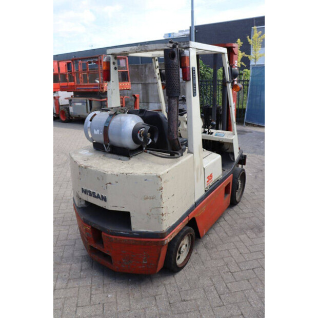 1995 نيسان KCUGH02F350-46837251