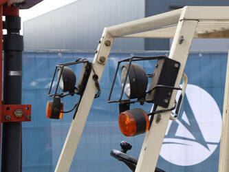 1995-nissan-kcugh02f350-1447652-46837258