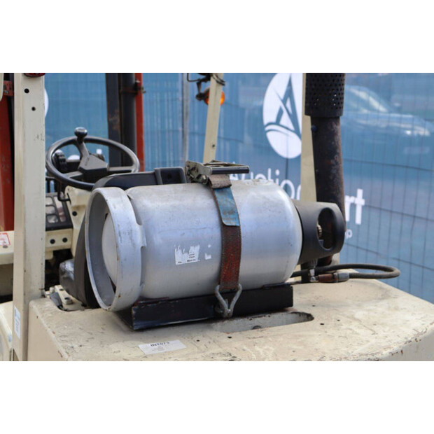 1995 نيسان KCUGH02F350-46837265