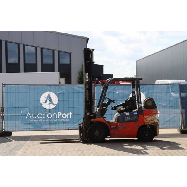 2011 تويوتا 42-7FGF25-46837369