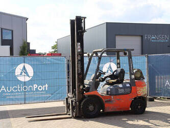 2011-toyota-42-7fgf25-1447655-46837377