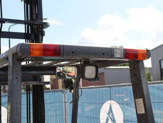 2011-toyota-42-7fgf25-1447655-46837391