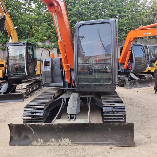 2024 Hitachi ZAXIS 70-46837641