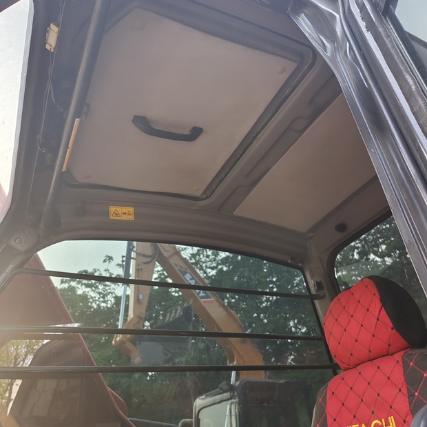 2024 Hitachi ZAXIS 70-46837647