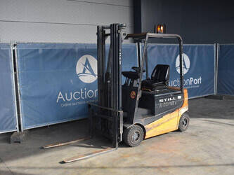 2000-still-r20-16-1447662-46837657