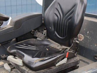 2011-jungheinrich-efg216k-1447666-46837835